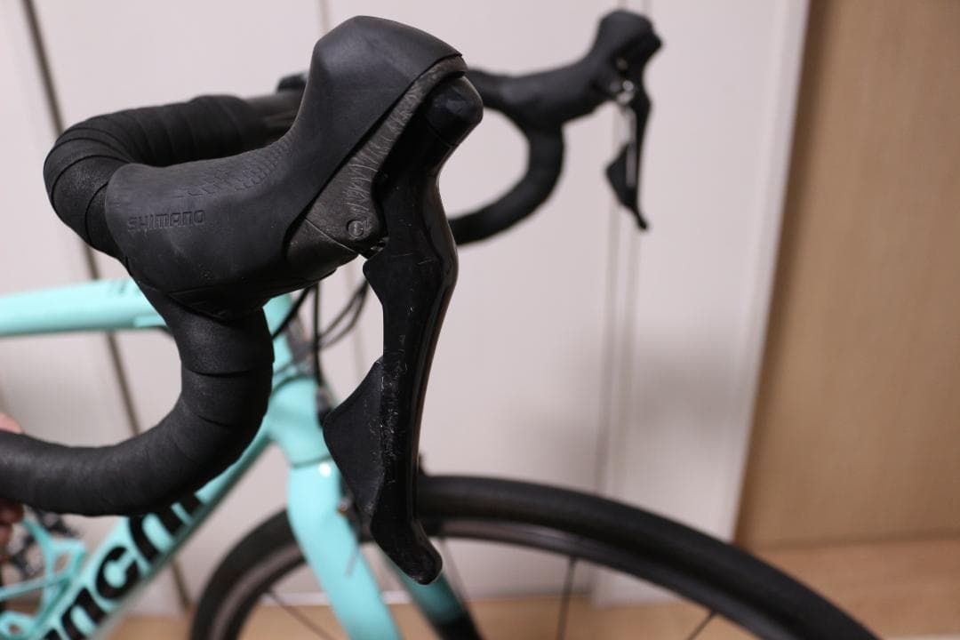 【通勤快速に】BIANCHI VIA NIRONE 7 2022年105搭載