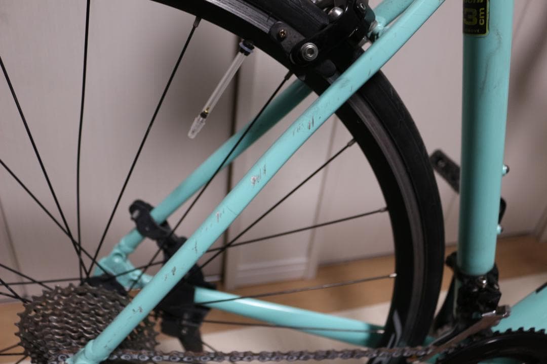 【通勤快速に】BIANCHI VIA NIRONE 7 2022年105搭載