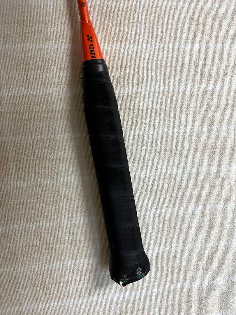 バドミントンラケット ASTROX77TOUR 4U5G