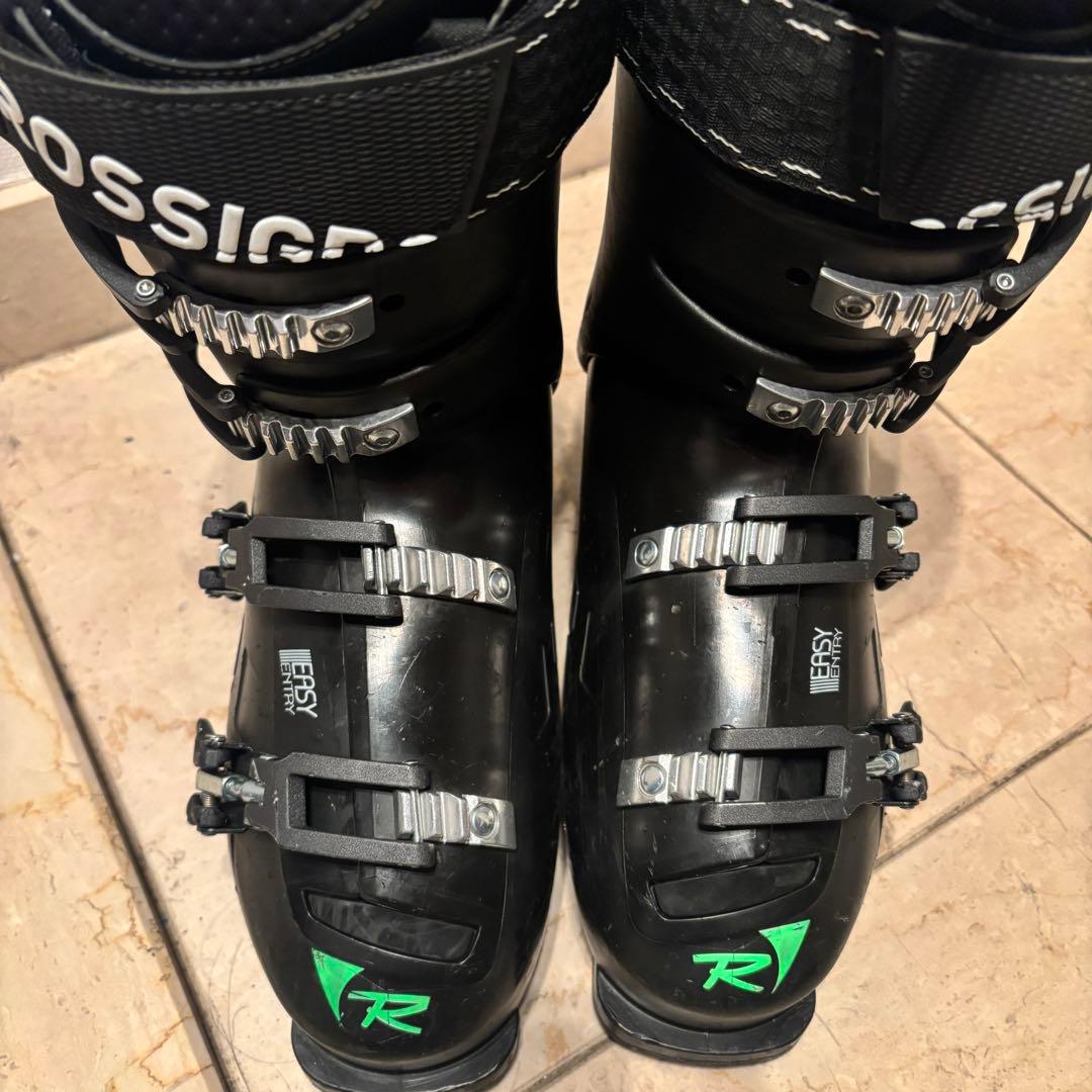 ROSSIGNOL ロシニョールのスキーブーツ　25-25.5cm