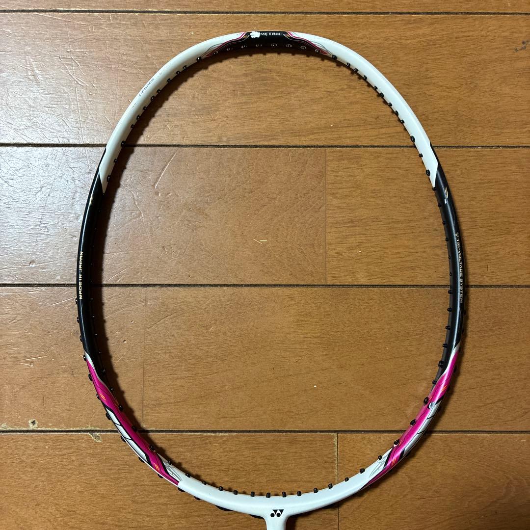 ヨネックス ボルトリック i-FORCE アイフォース　5UG5