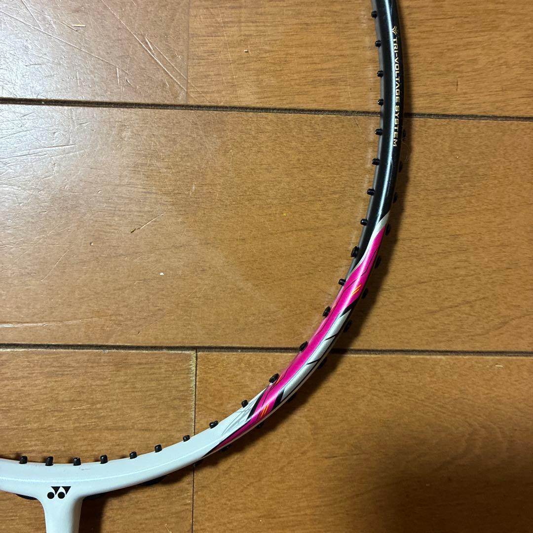 ヨネックス ボルトリック i-FORCE アイフォース　5UG5