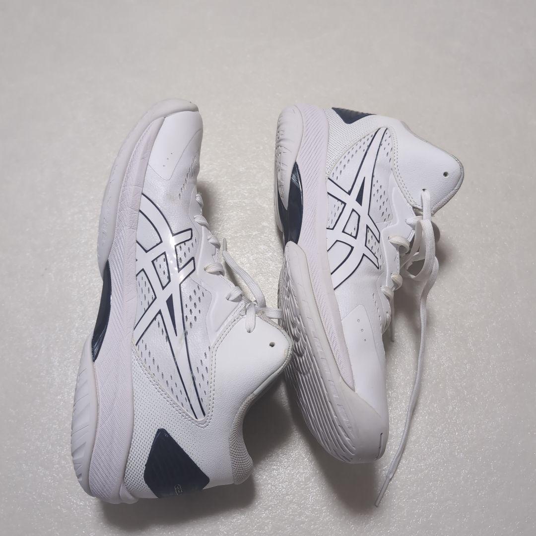値下 １回のみ新品同様美品　アシックス　asics　バスケットシューズ　27.5