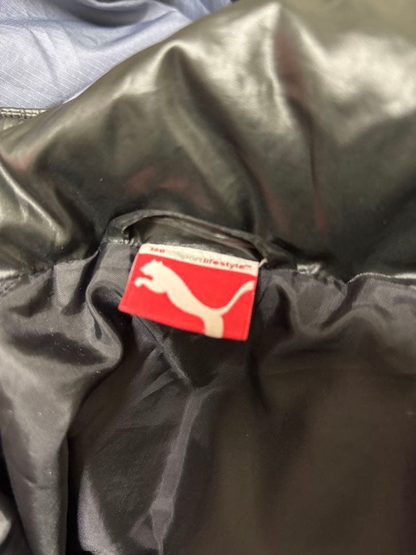 PUMA フード付き黒ダウンコート
