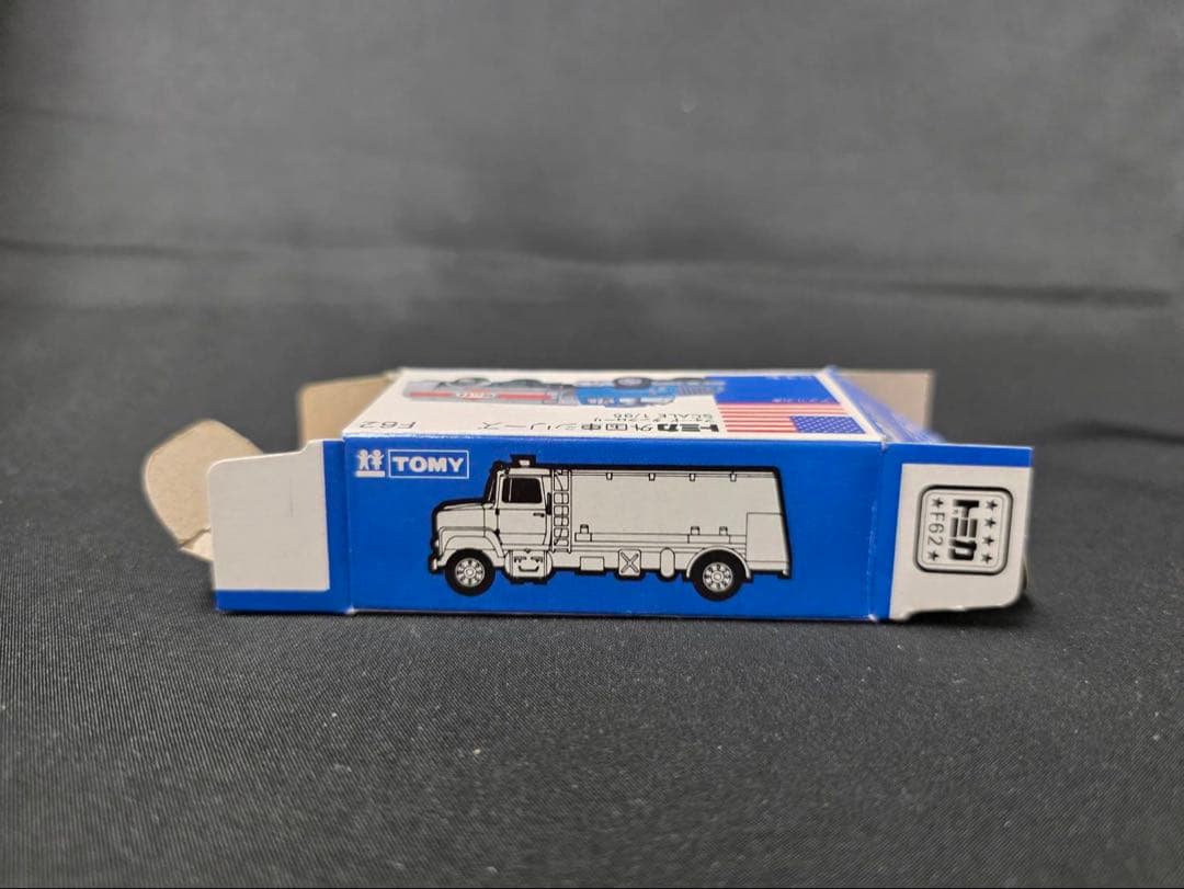 トミカ青箱F62 フォードタンクローリー(日本製)