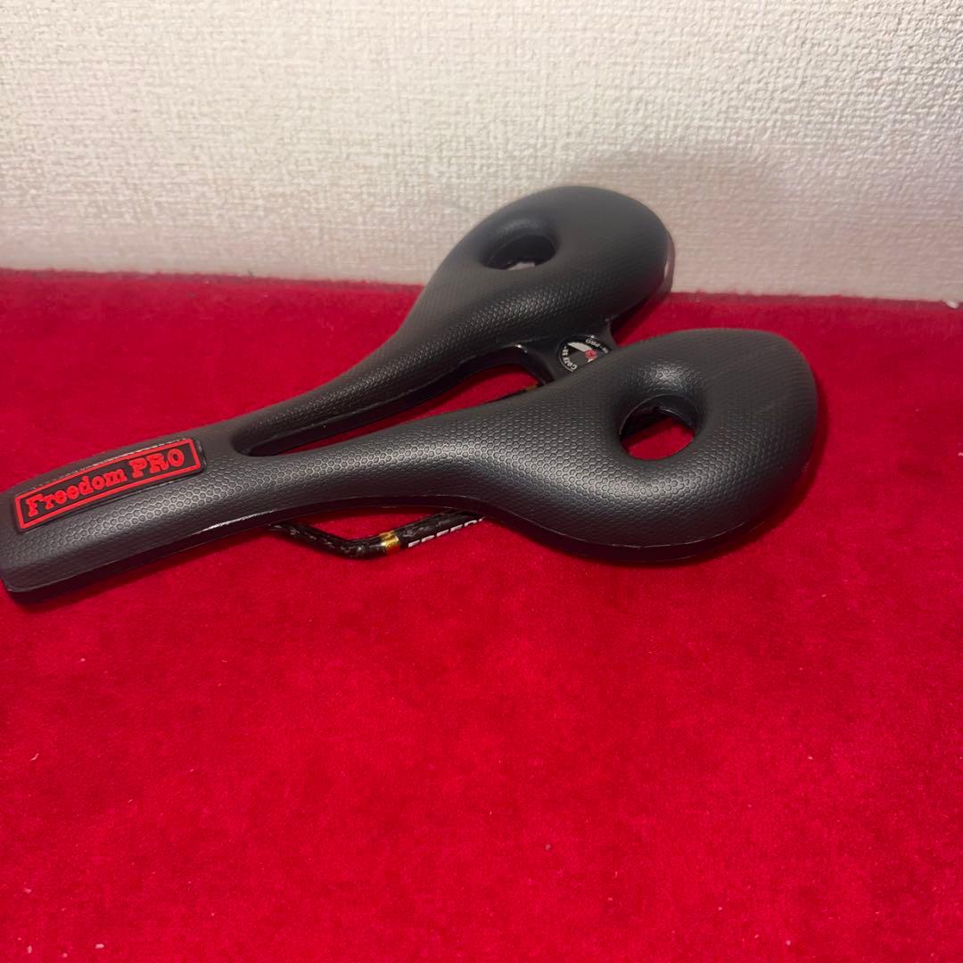 Freedom-PRO 1004系 COZY SS 自転車サドル ブラック