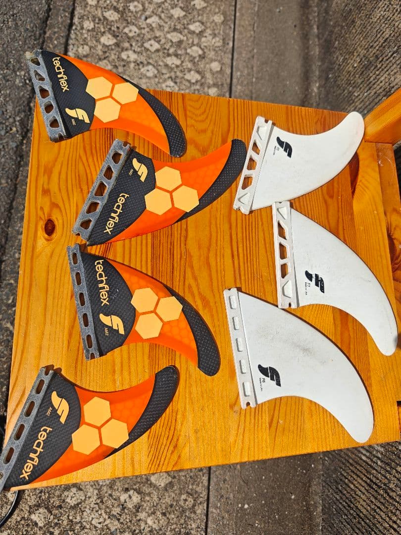 【福岡】【引取限定】F-one SUP 8'5\"フィン2セット＋リーシュ付き