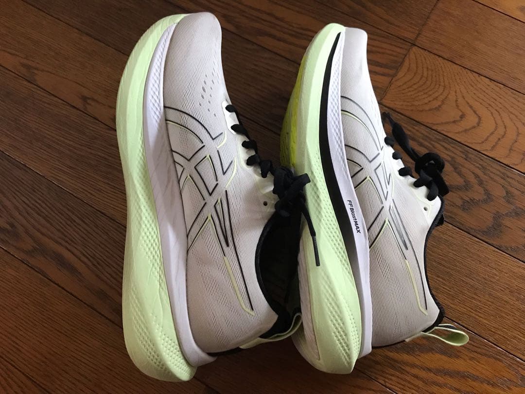 asics GLIDERIDEMAX ワイド版　26センチ　ランニングシューズ
