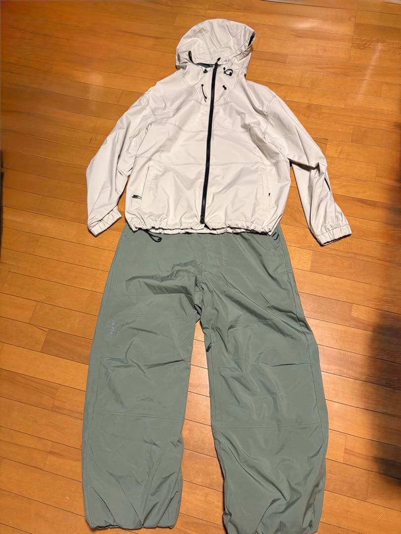 43DEGREES DLITE スノーボードウェア　　上下セット　男女兼用