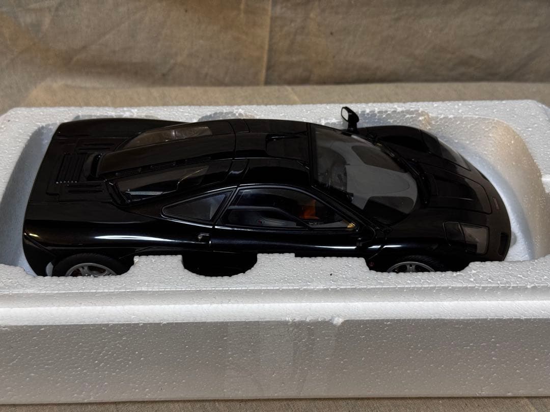 McLaren F1 1/18 ブラック ミニカー