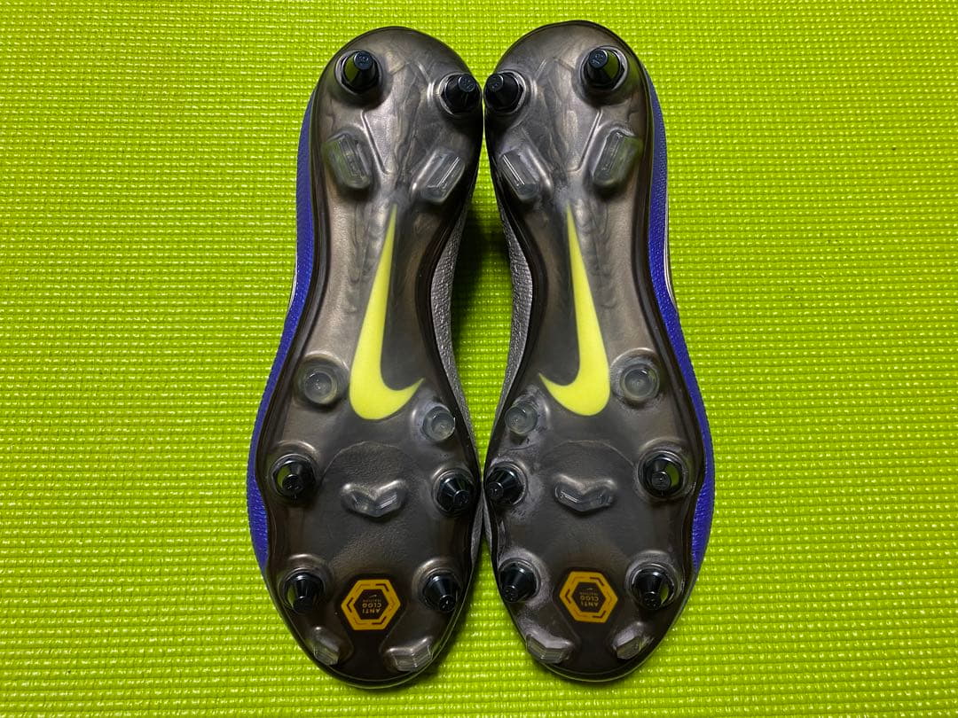 NIKE サッカースパイク ファントムビジョン エリートDFSG