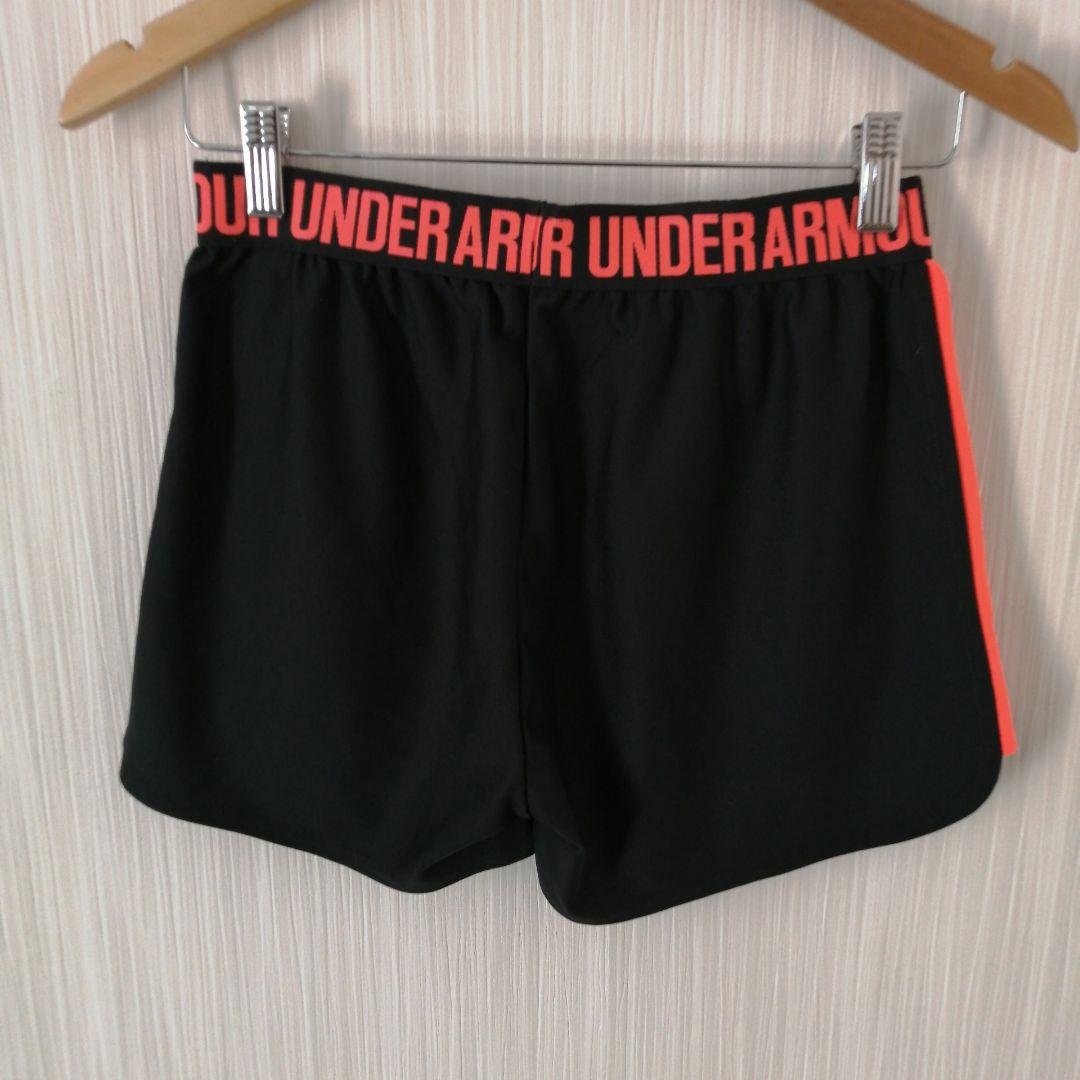 アンダーアーマー　ショートパンツ　短パン　ブラック