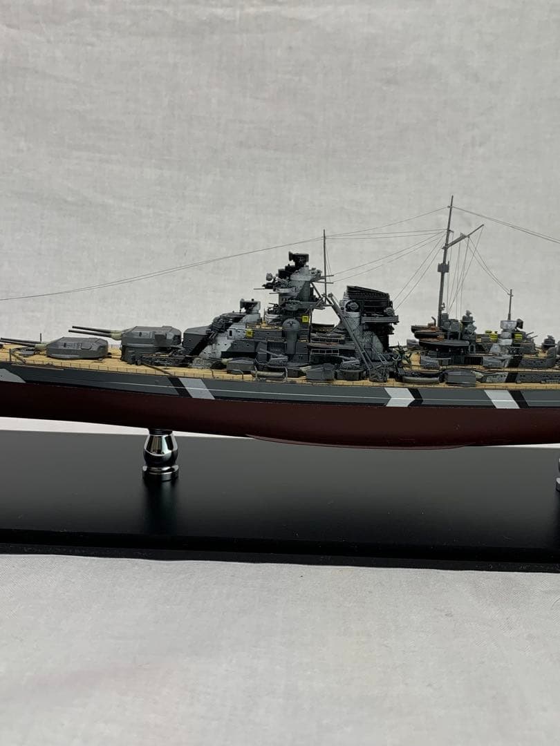 フライホーク1/700ドイツ戦艦ビスマルク　完成品