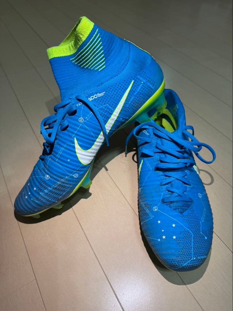 サッカースパイク　マーキュリアル27cm