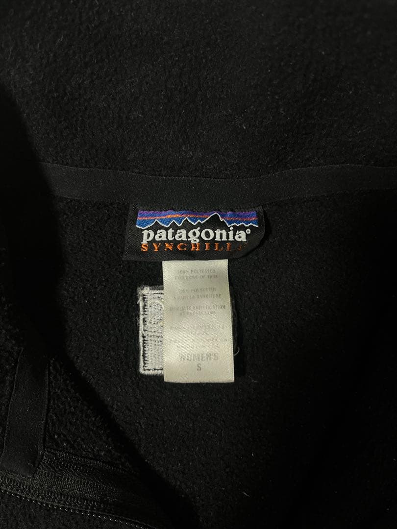 patagonia ブラック ジップアップジャケット　フリース　CIBCロゴ入り