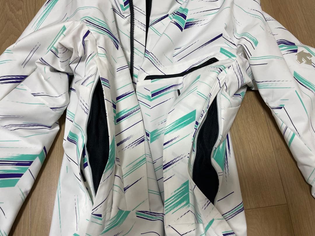 【美品】デサント　スキーウェア 上下セット(Ｌサイズ)