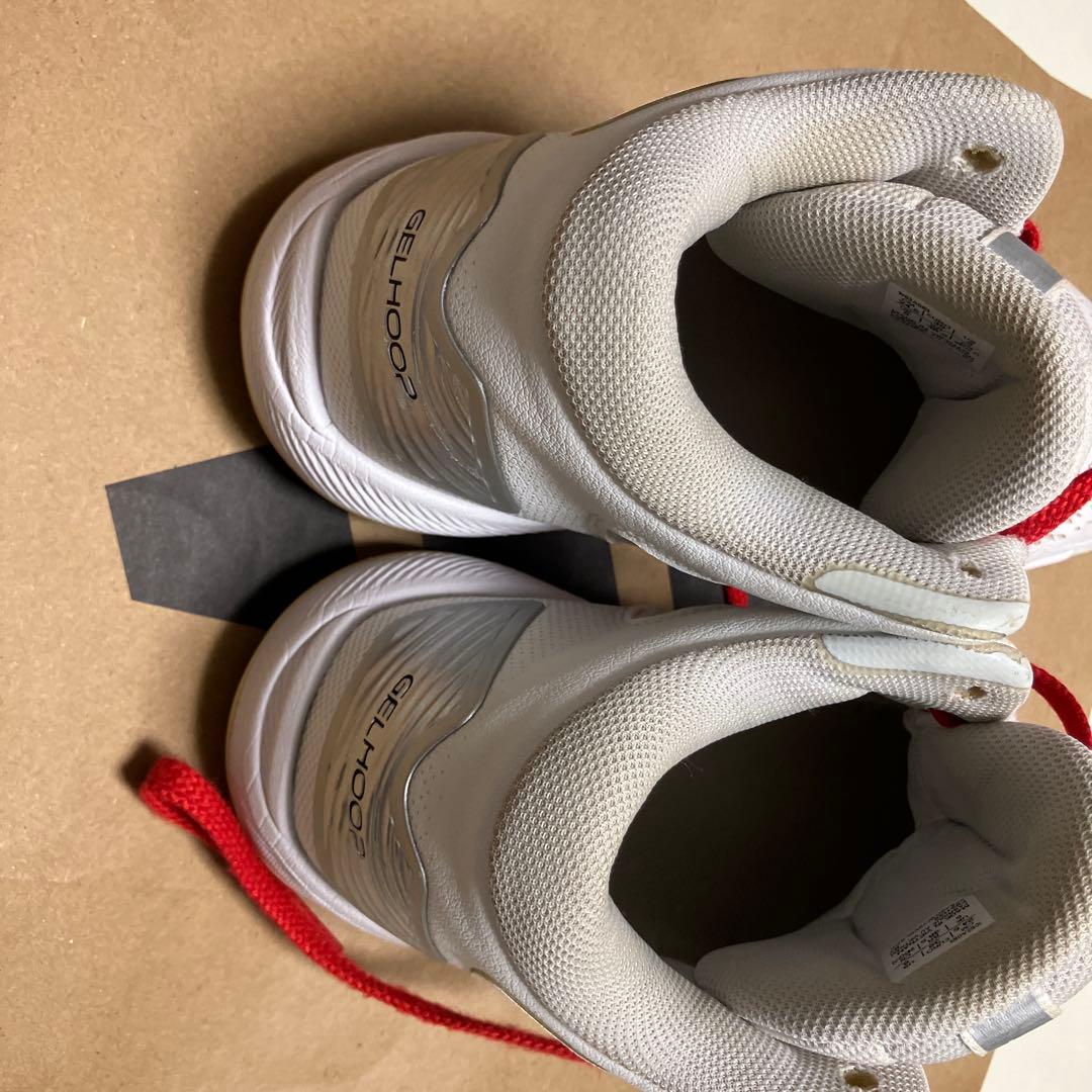 asics バスケットボールシューズ ホワイト/レッド