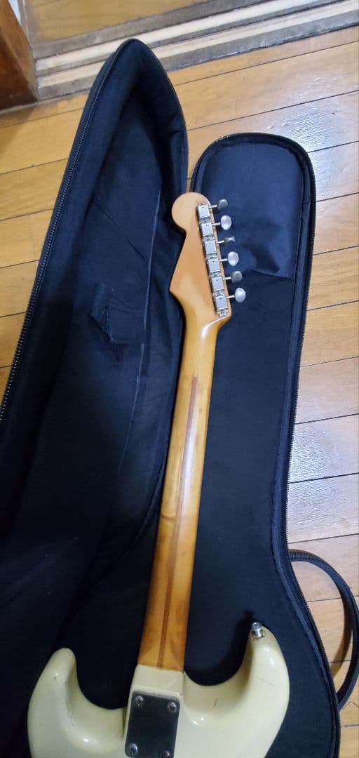 SQUIER AFFINITY ストラトキャスターモデル