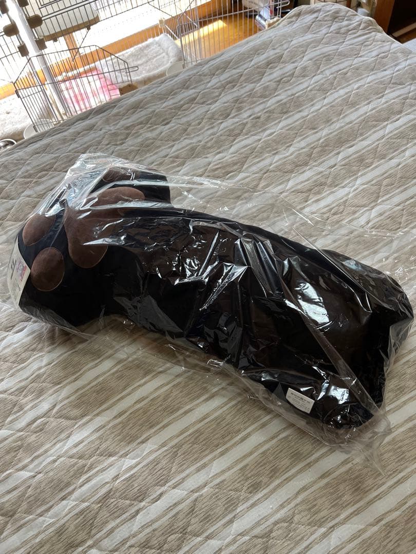 ネコの手抱き枕