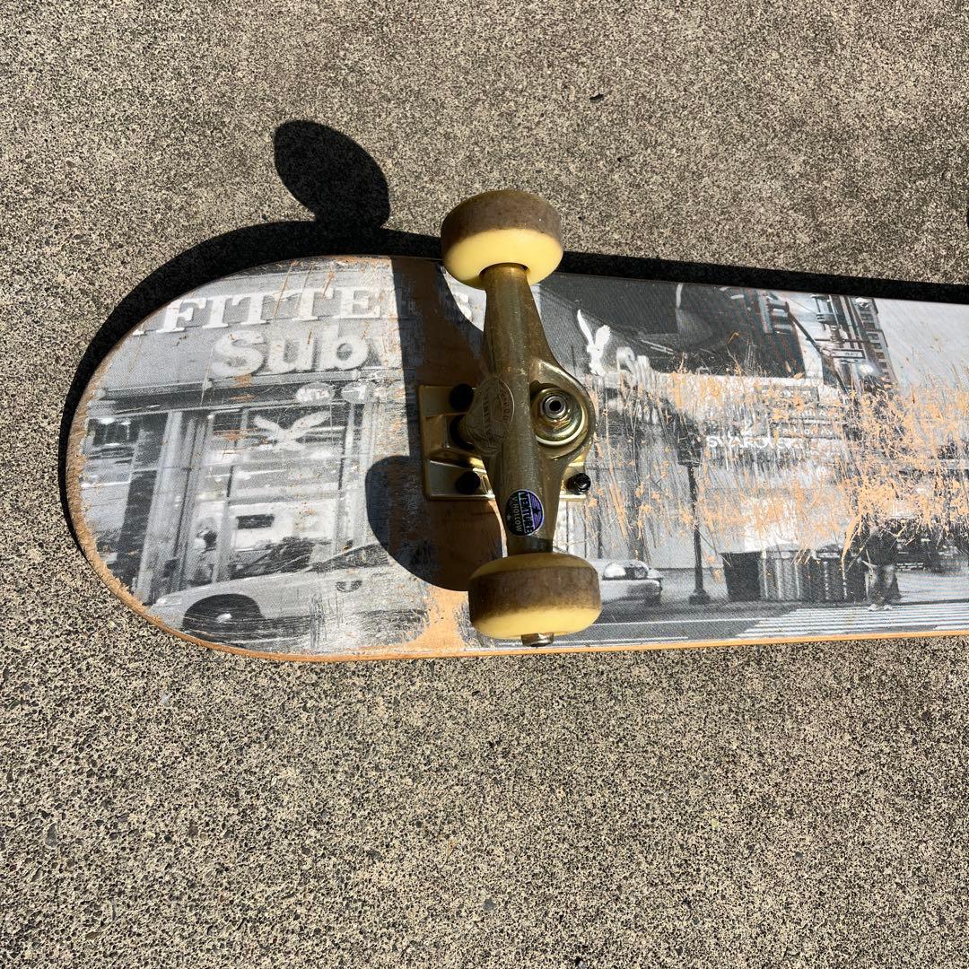 スケートボード Primitive × Venture V-HOLLOW
