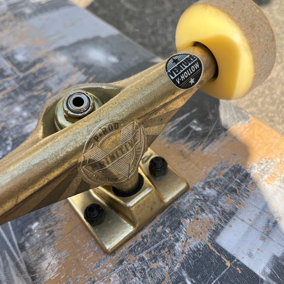スケートボード Primitive × Venture V-HOLLOW