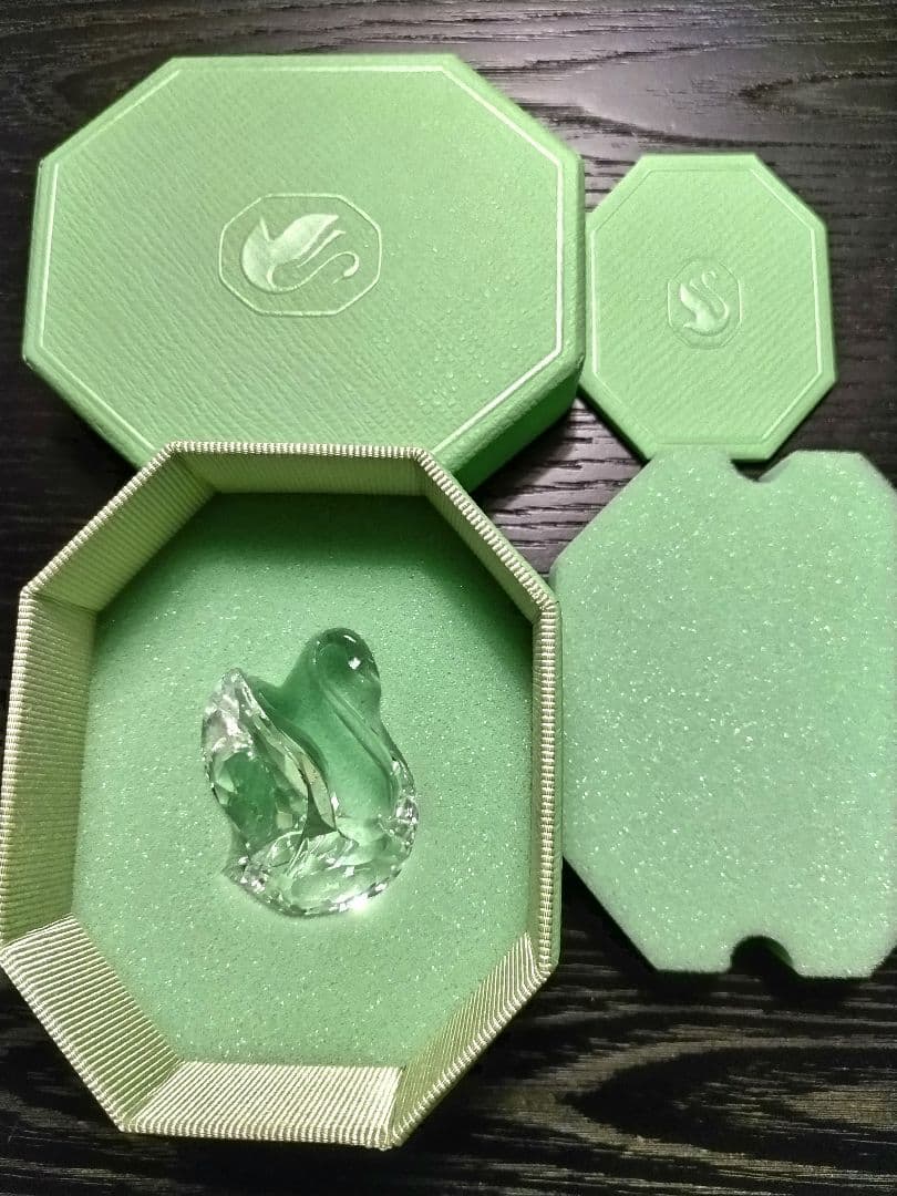 美品　スワロフスキー（S）　スワン　　箱付き