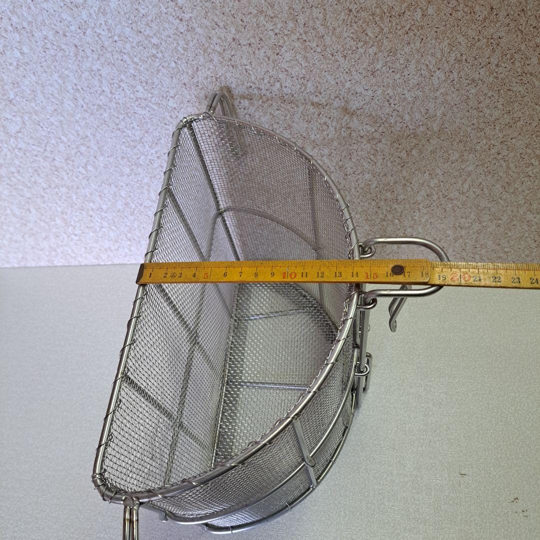 ステンレス製　業務用　 半円　　スープ取りざる