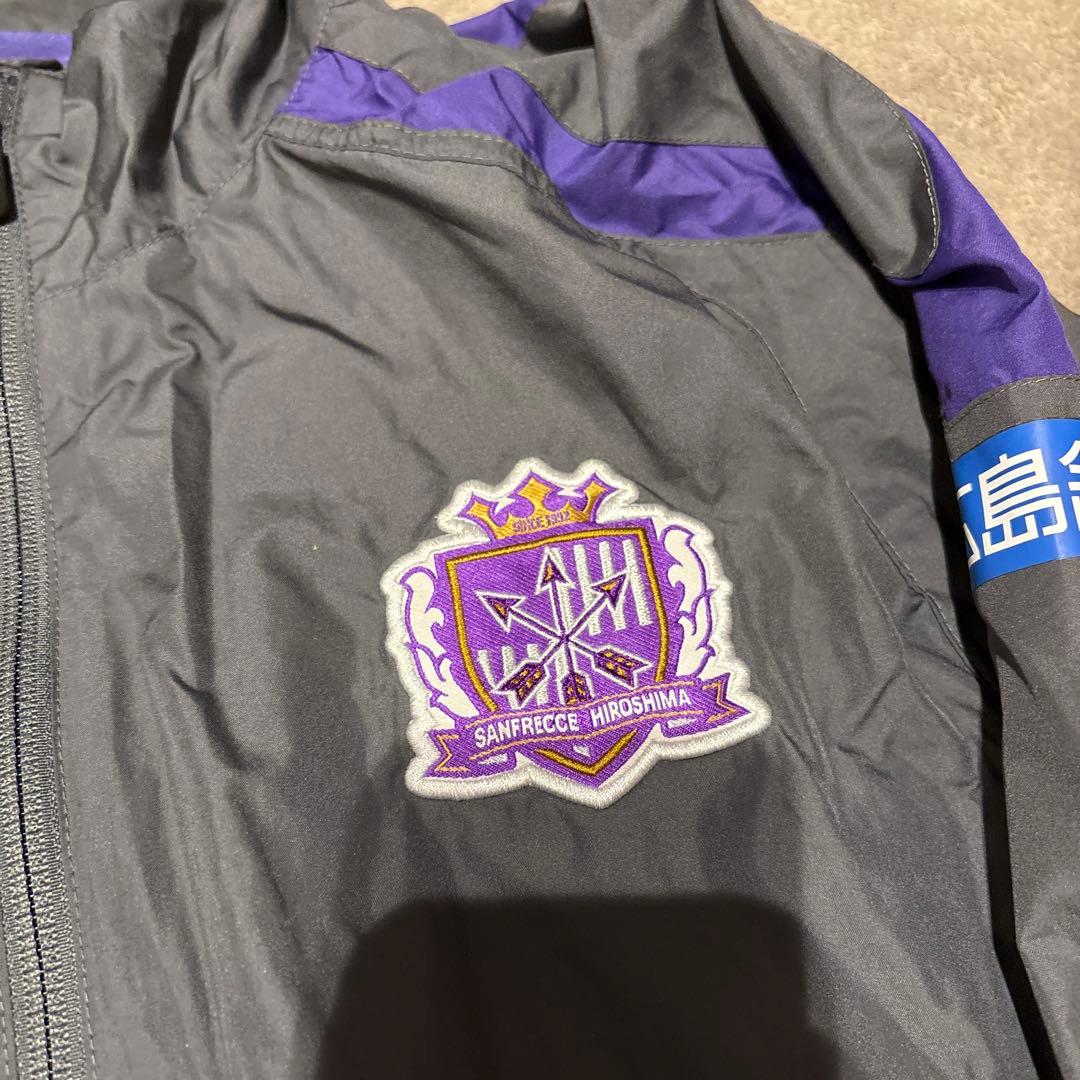 Nike Sanfrecce Hiroshima ウィンドブレーカー L