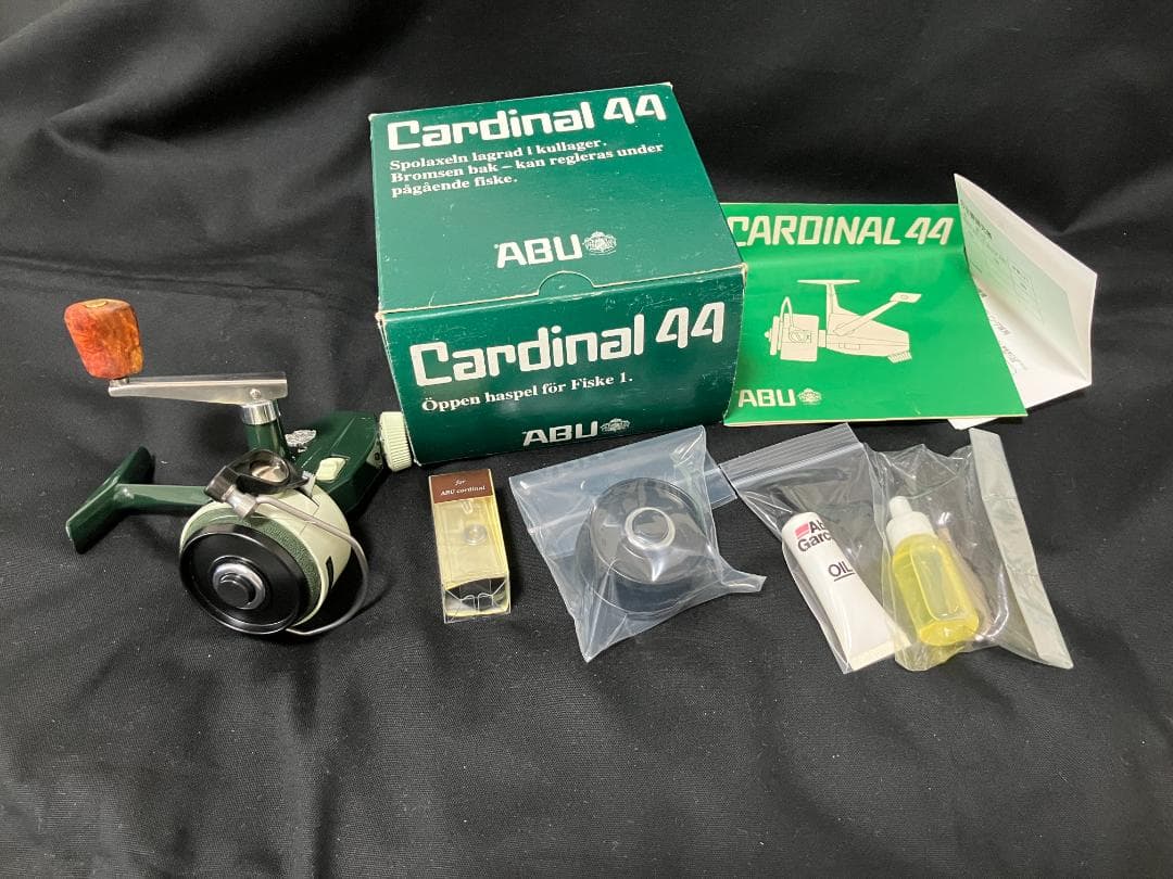 ☆未使用！ABU Cardinal 44 リール IOS花梨ノブ他付き!☆