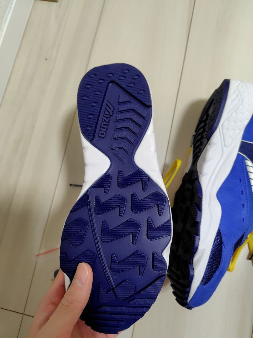 【特価！】ベイスターズ×コンテンダー　ランニングシューズ　26.5センチ