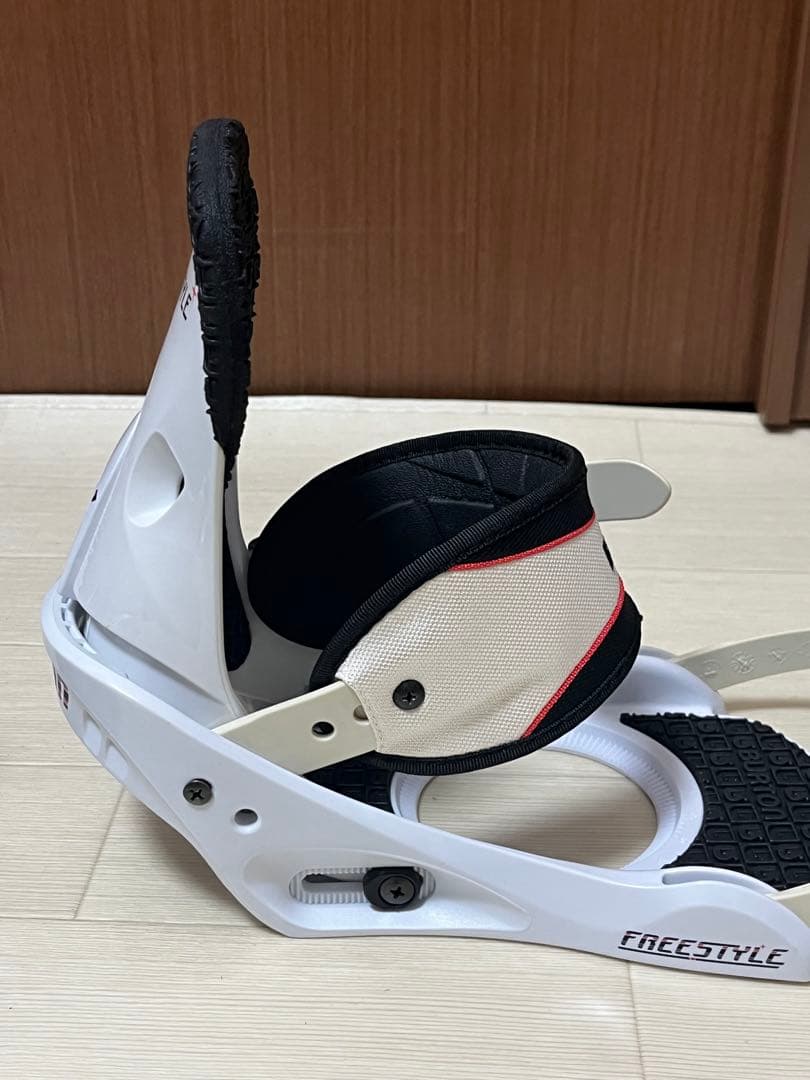 BURTON FREESTYLE ビンディング ホワイト