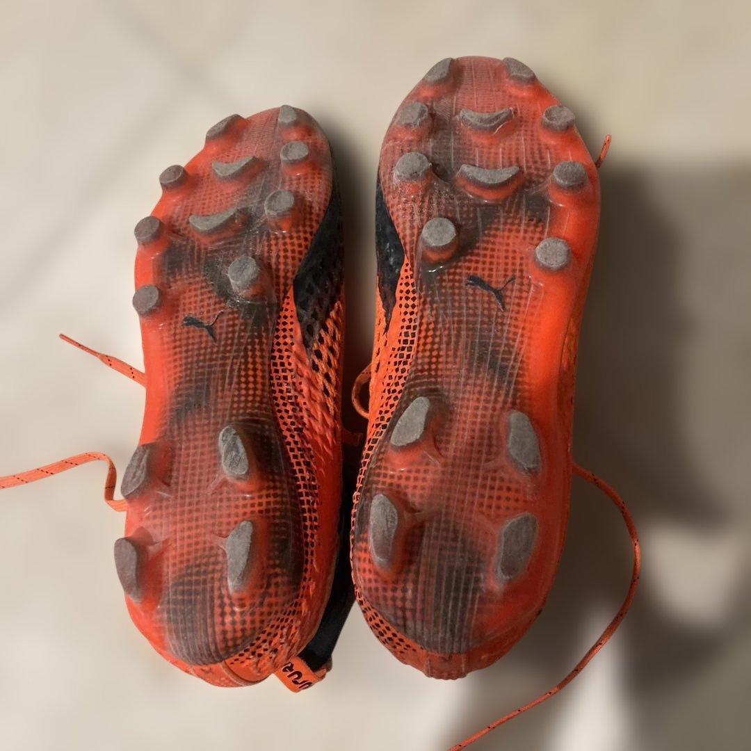 サッカー　スパイク　PUMA 28㎝