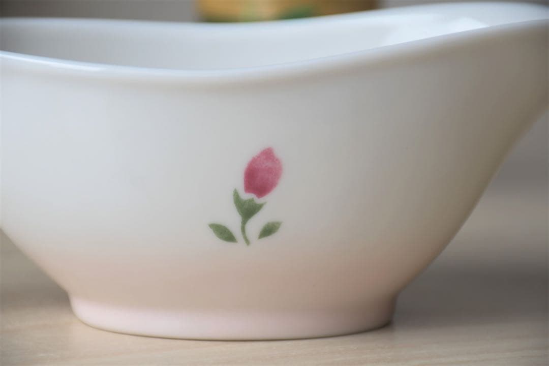 限定品　マニー ローズ　パティスリー　陶器 ソースポット　置物　日本製 新品