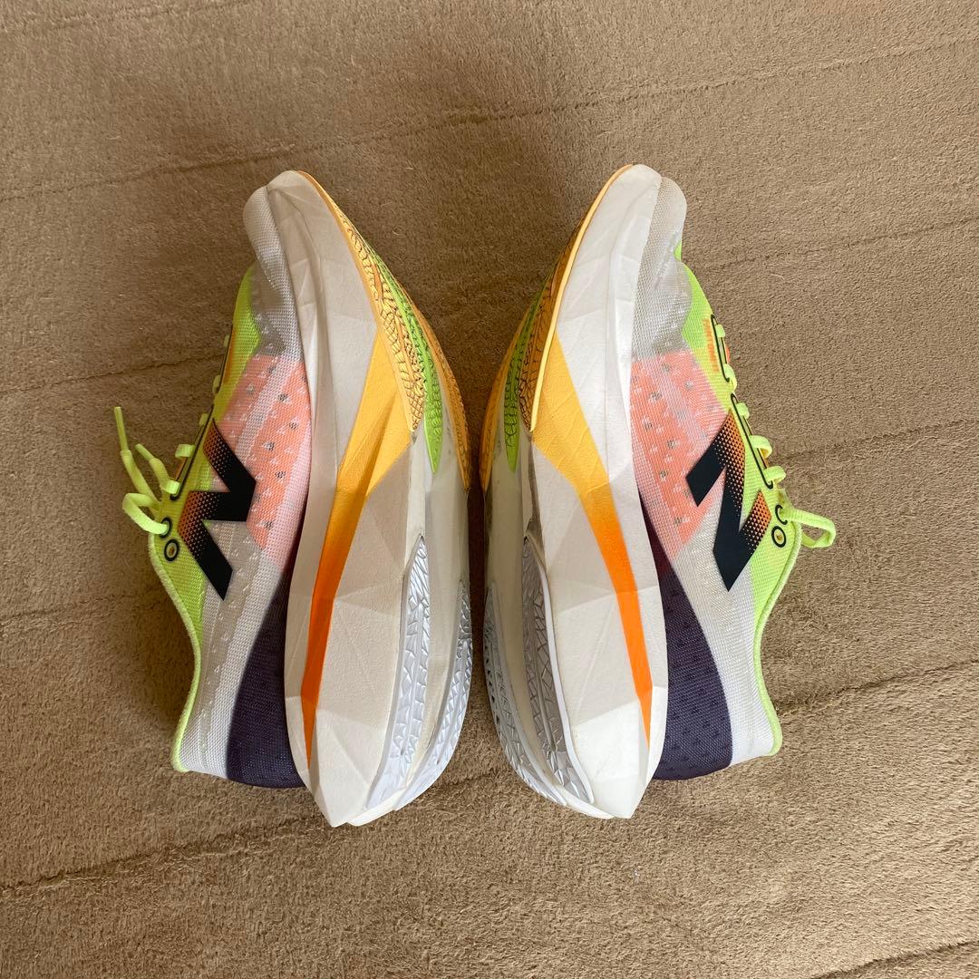 NB FuelCell Supercomp EliteV4 サイズ23cm