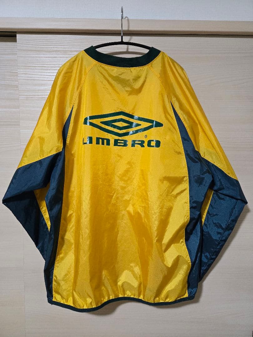 【激レア】 90s デサント製 アンブロ ピステ イエロー×グリーン 当時物