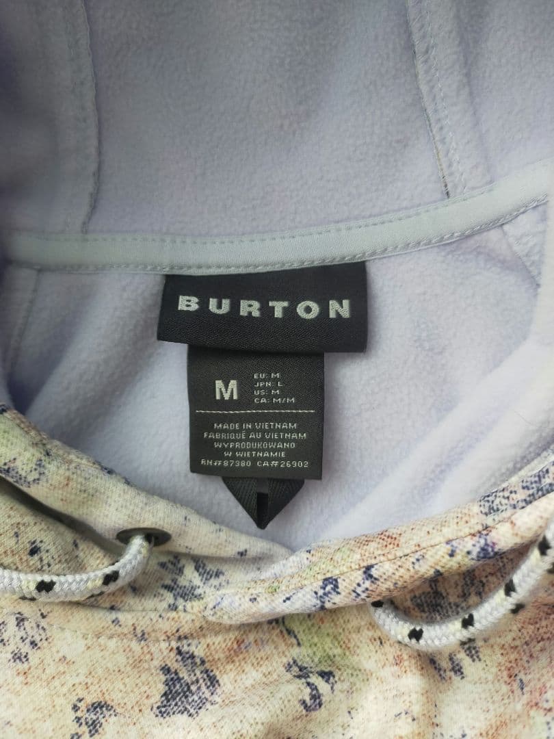 新品・未使用　BURTON　撥水フリースプルオーバーパーカー　モデル着用サイズM