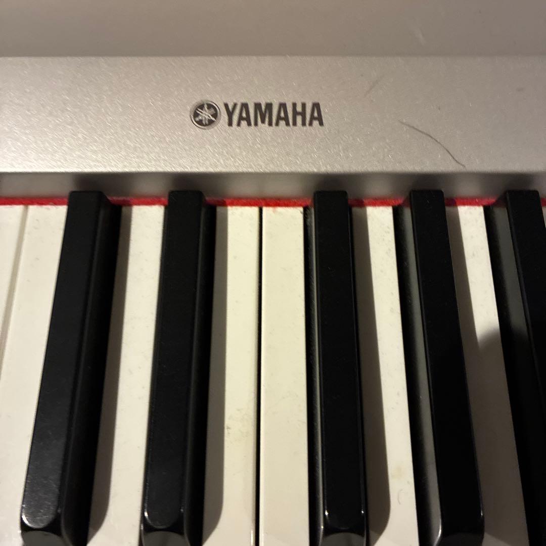 YAMAHA P-60 電子ピアノ【椅子、譜面台、カバー付き】
