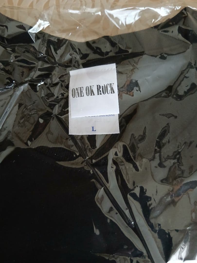 ONE OK ROCK Detox Tシャツ Lサイズ　新品未開封！ワンオク！