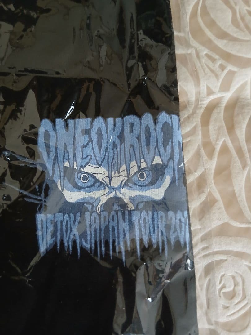 ONE OK ROCK Detox Tシャツ Lサイズ　新品未開封！ワンオク！