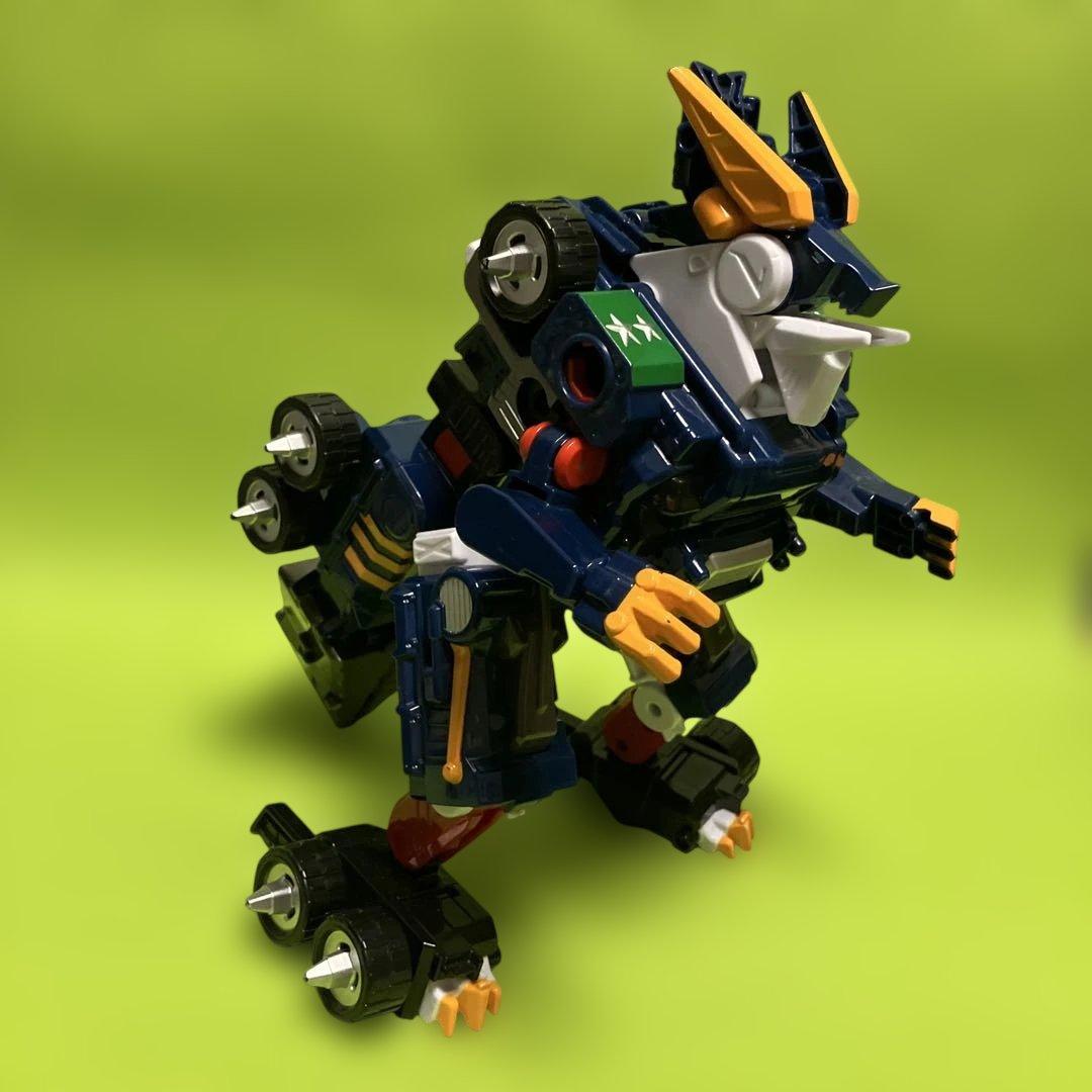 ウルトラコマンダー 他3体 トボットV トランスフォーマー メタルカードボット