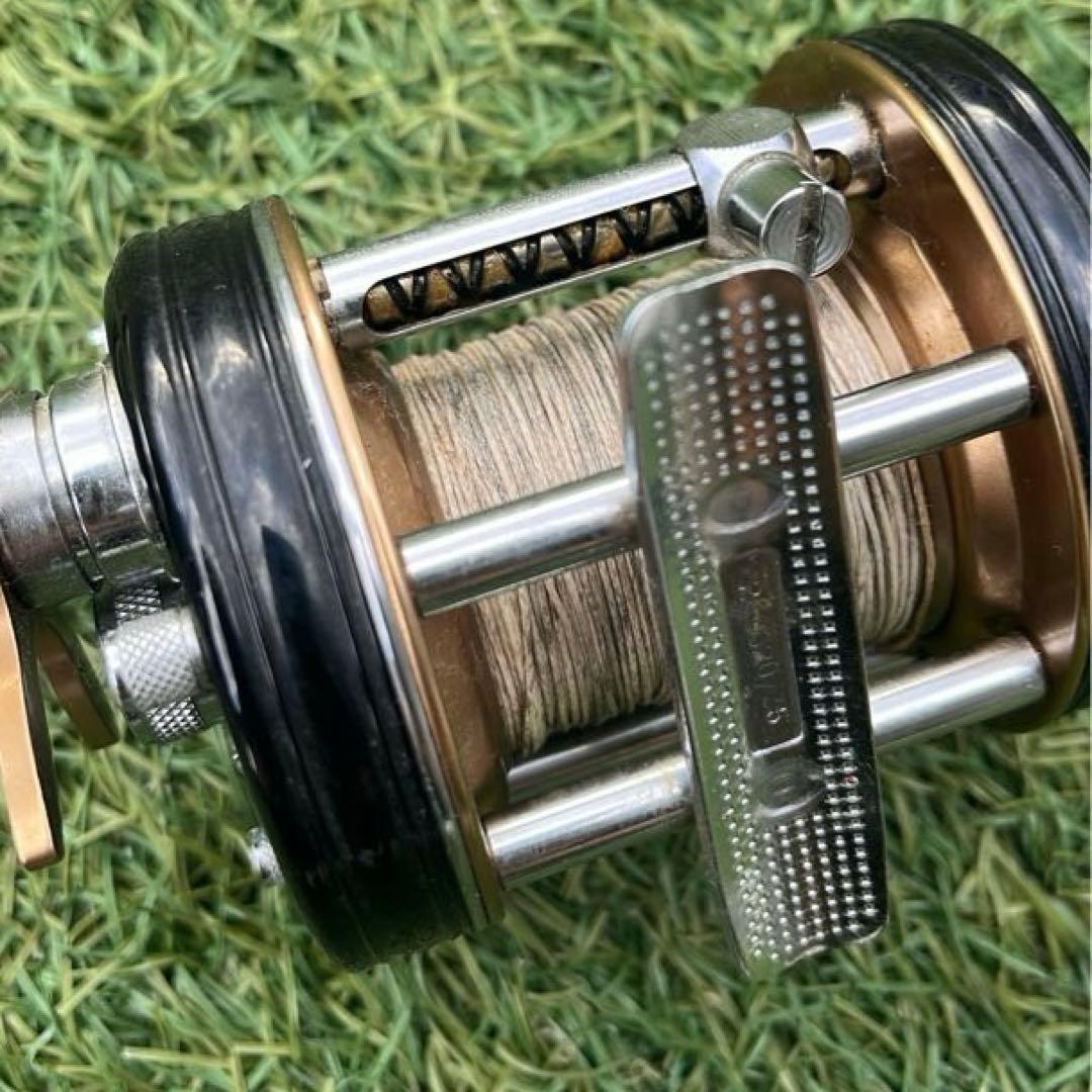 AbuGarcia アブガルシア リール 6500C 雷魚 ライギョ