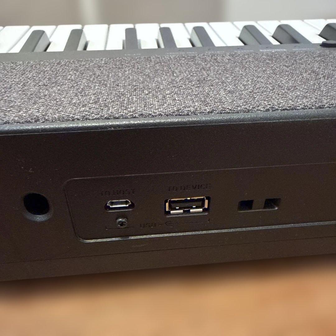 美品　Casio 電子ピアノ CT-S1 2023年製 ACアダプター付