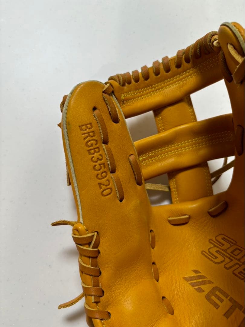 ZETT ソフトステア グローブ 右投げ用 イエロー　軟式