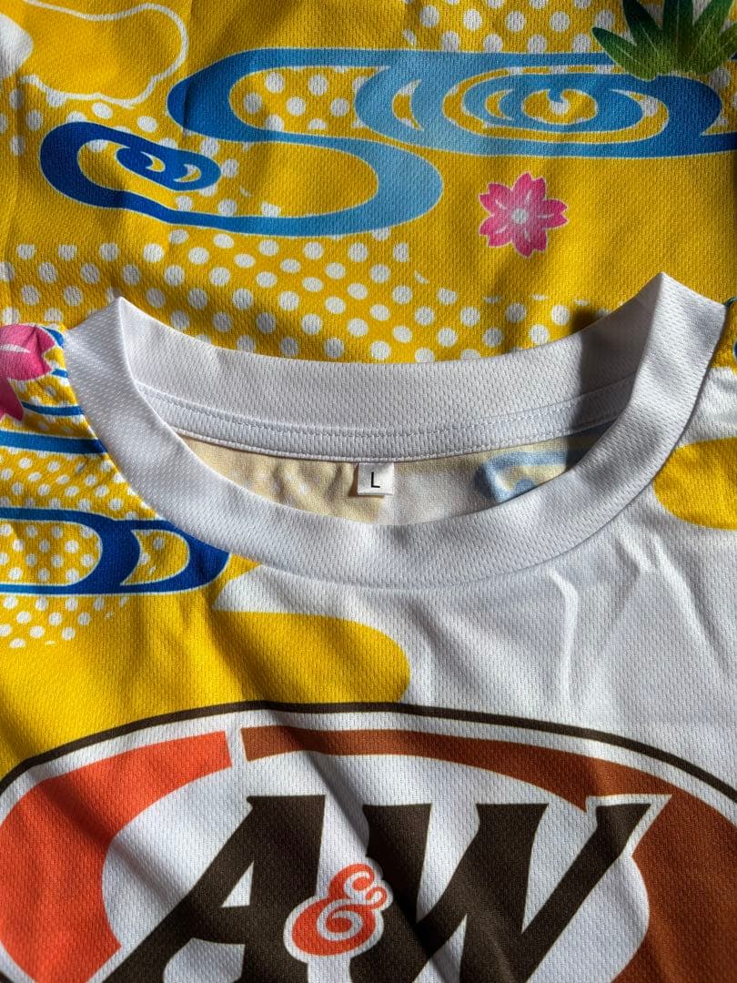 2024沖縄キャンプ限定 阪神タイガース、A&WコラボTシャツ
