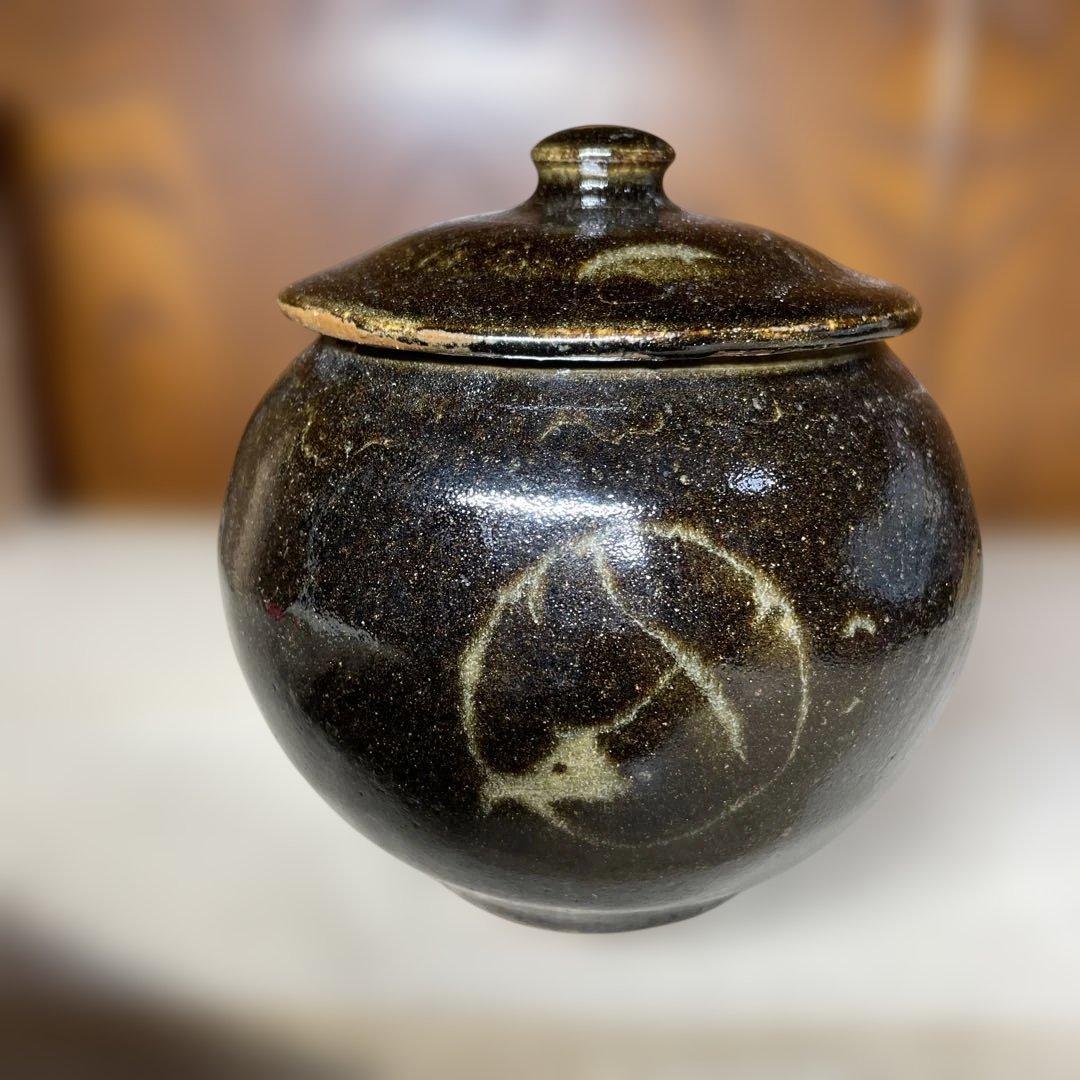 酒津兜山窯　岡本孝明　黒釉抜絵蓋物　共箱