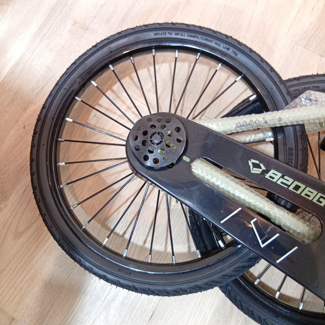新品【18inch子供用自転車補助輪付き】