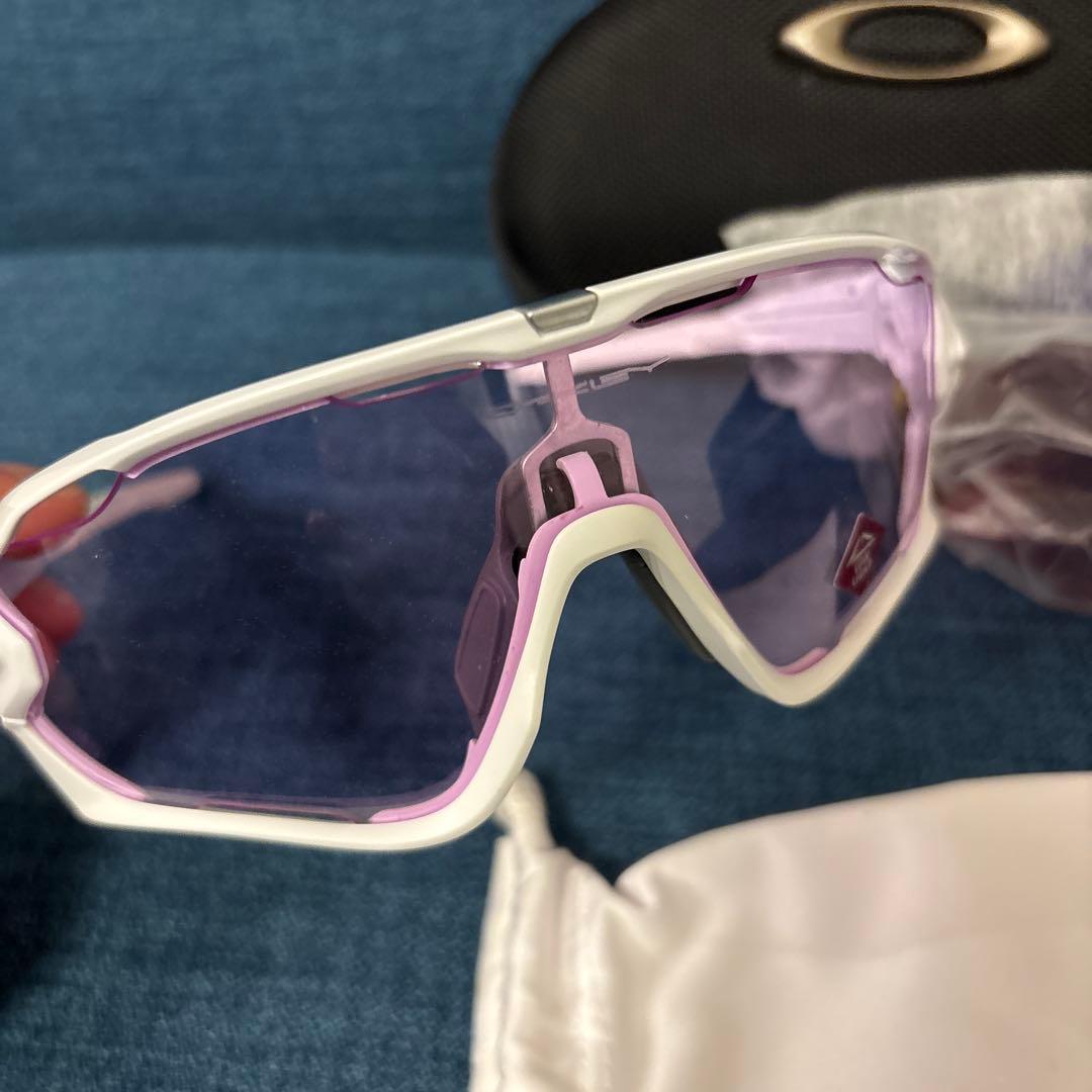 そう　OAKLEY オークリー　ジョーブレーカー　（替レンズ２枚付き）