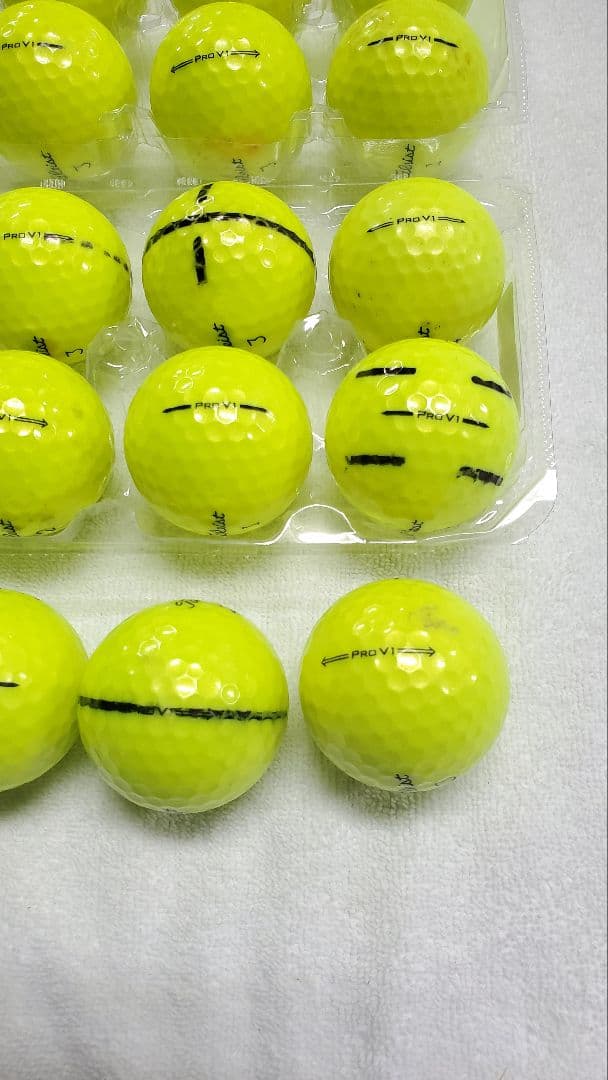 (53)Titleist prov1ゴルフボール 25個 ロストボール