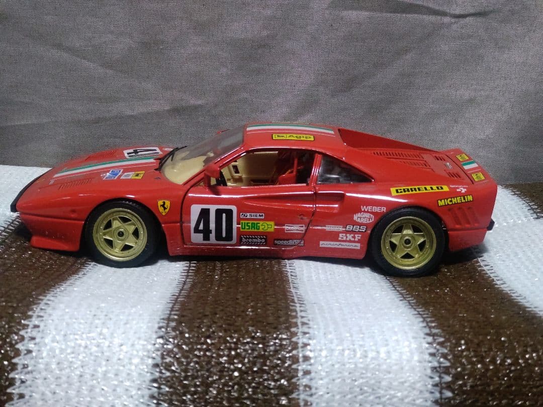 当時物　1/18 ミニカー　Bburago　ブラーゴ　フェラーリGTO 1984