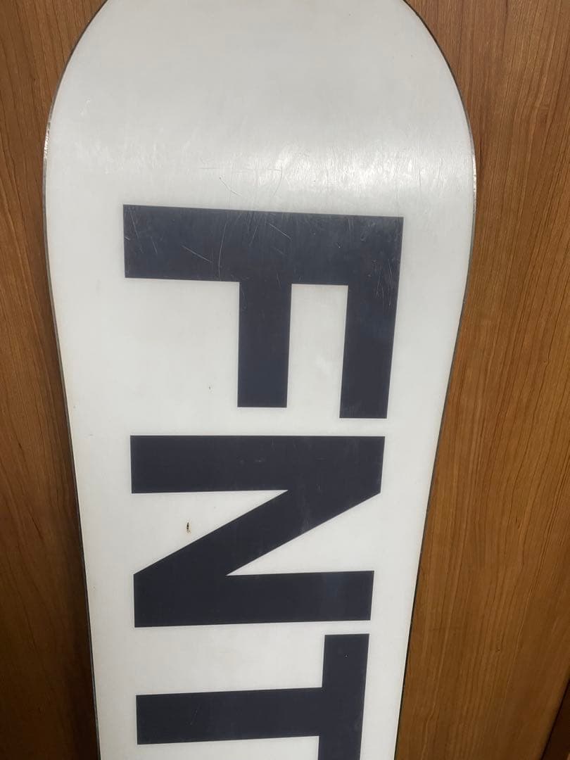 FNTC TNT-R スノーボード 150cm グラトリ最強 オーリースピン簡単